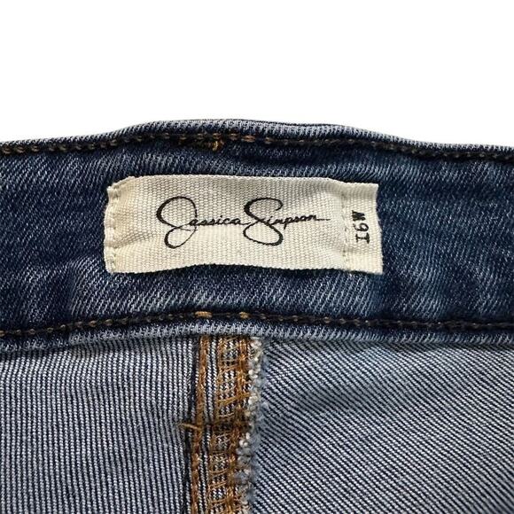 Jessica Simpson Women's Plus Size 16 Blue Straight Jeans Medium Wash - Picture 5 of 12